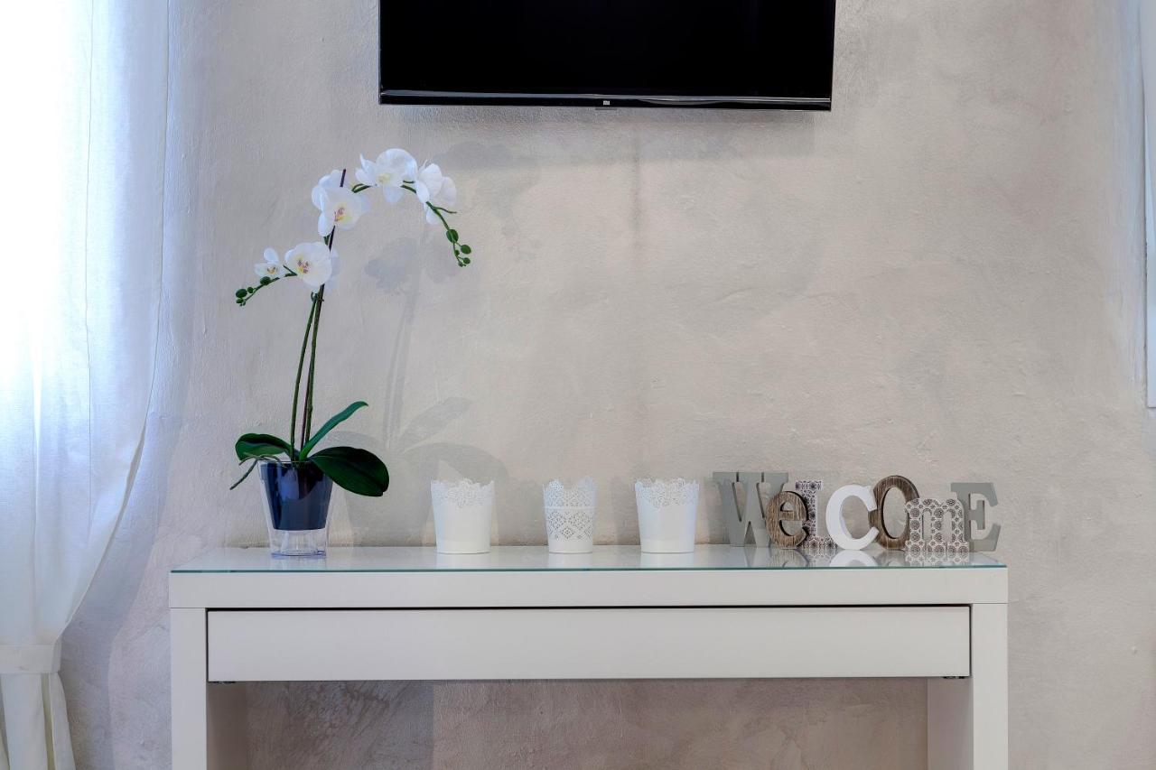 Charlize Apartment By Mamo Florens Exteriör bild